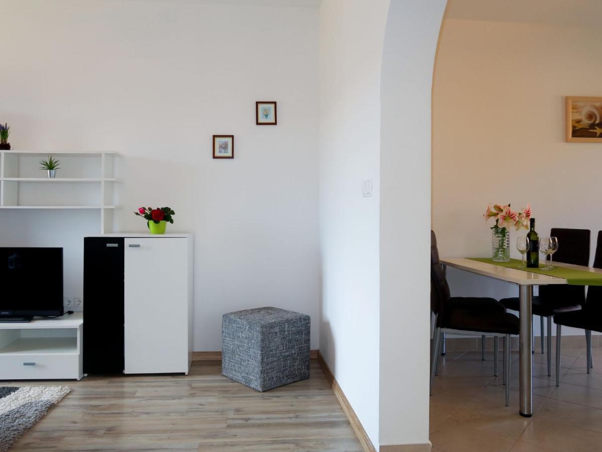 Apartment Rosic - Krk217 By Interhome Kornić المظهر الخارجي الصورة